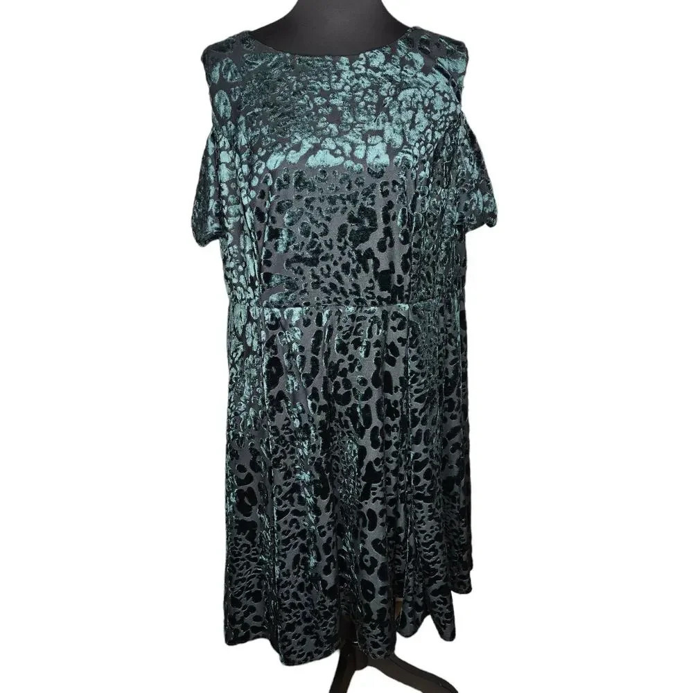 Torrid Green Velvet Burnout Cold Shoulder Skater Dress - Picture 2 of 4